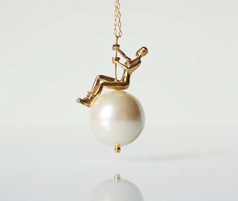 town-design-pearl-necklace-miley-cyrus-wrecking-ball-designboom-021