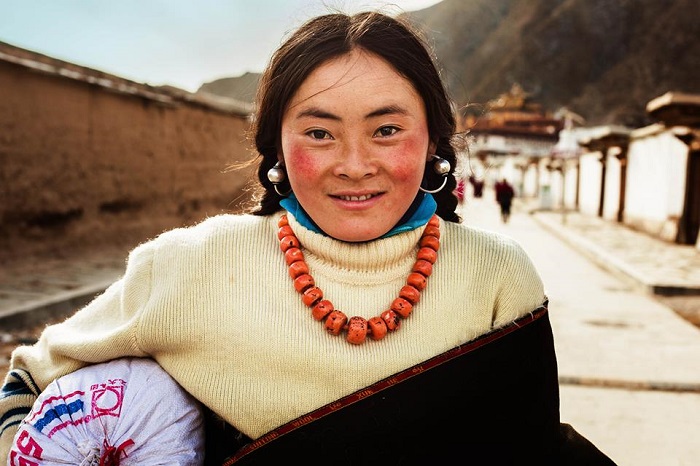 Mujer tibetana de Xiahe, China