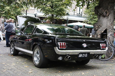 800px-AM-21-15_FORD_MUSTANG_FASTBACK_GT_1965