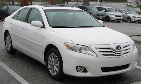 2010_Toyota_Camry_XLE_--_11-25-2009