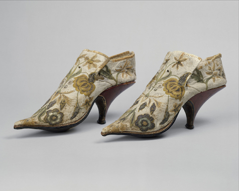 French.-Shoes-1690–1700