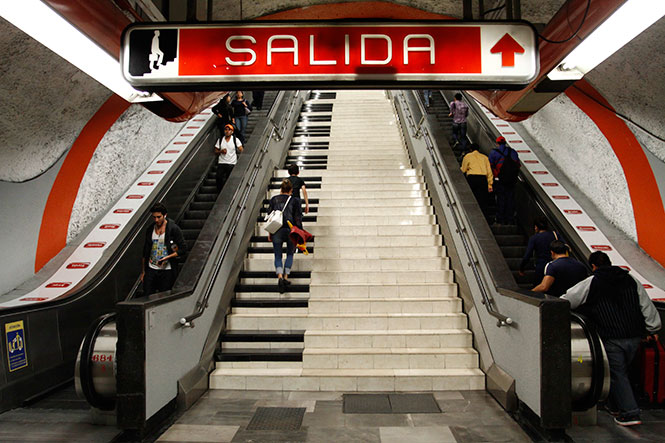 escaleras metro