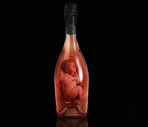 fabricas-too-young-to-drink-campaign-cautions-alcohol-during-pregnancy-designboom-03