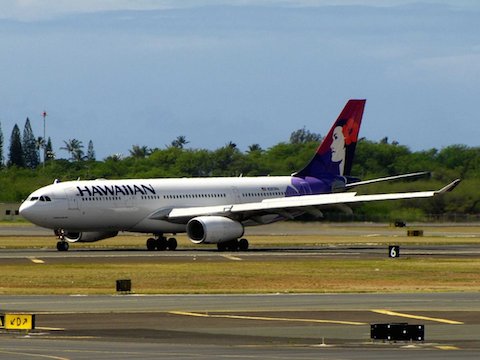 2-hawaiian-airlines-even-40-years-after-its-founding-the-airlines-trademark-pualani-flower-of-the-sky-logo-is-still-the-most-beautiful-and-distinctive-in-the-business