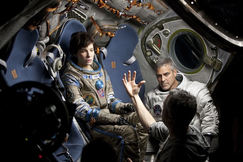 Sandra Bullock, George Clooney, y Alfonso Cuarón. Foto MoMA