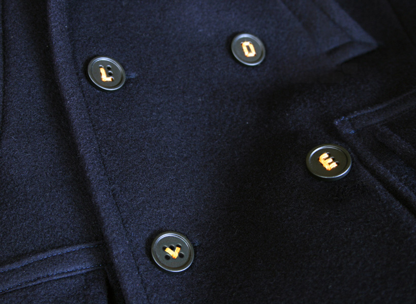 typo-buttons-let-you-stitch-a-story-onto-your-shirt-+-sleeve-designboom-01