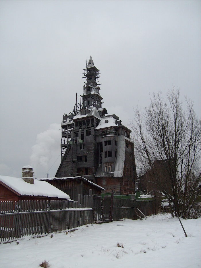 Torre de Nikolai, Arkhangelsk, en Rusia, la torre de madera más alta del mundo