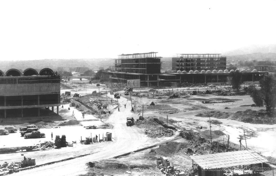 Ciudad de México, La  Ciudad Universitaria en construcción a inicios de los cincuenta