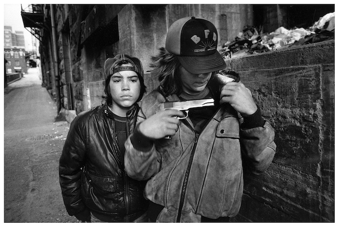 mary-ellen-mark-street-photography-rat-and-mike-with-a-gunseattle-washington-usa-19831