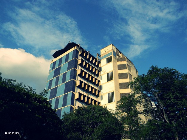 Facultad de Arquitectura y Urbanismo – UCV