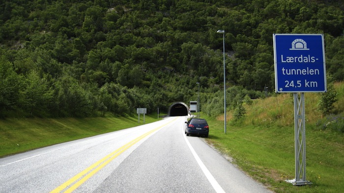 laerdal-tunnel-norway 2