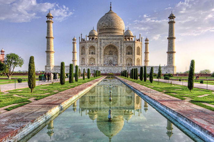 Aladdin -Taj Mahal, Agra, India 02