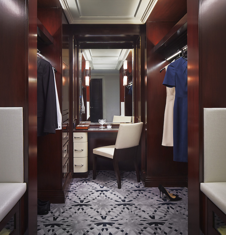 fifth-avenue-suite-dressing-room