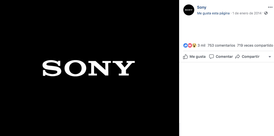 Una primera versión del logo de Sony surgió en 1955, dos años más tarde se cambió al modelo que conocemos actualmente y que casi no se ha modificado.